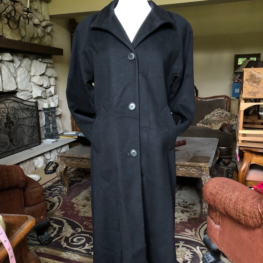 100% Wool Jones New York Black Long Jacket